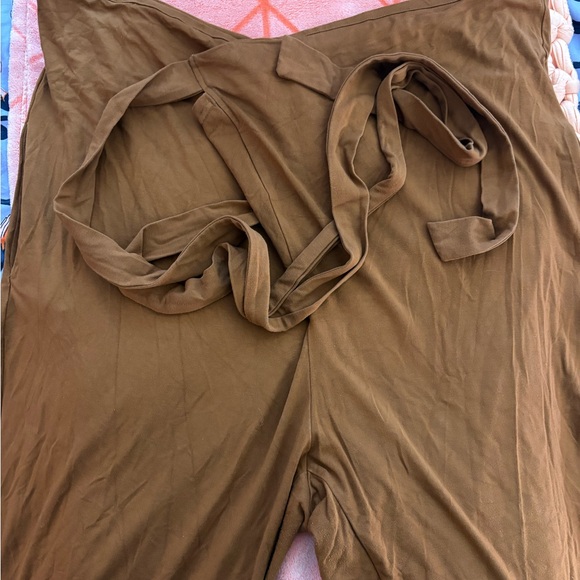 Free Label Reese Sweats - Picture 2 of 6